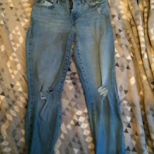 I am selling lucky Brand Los Angeles low-rise size 2/26 ankie women's jeans